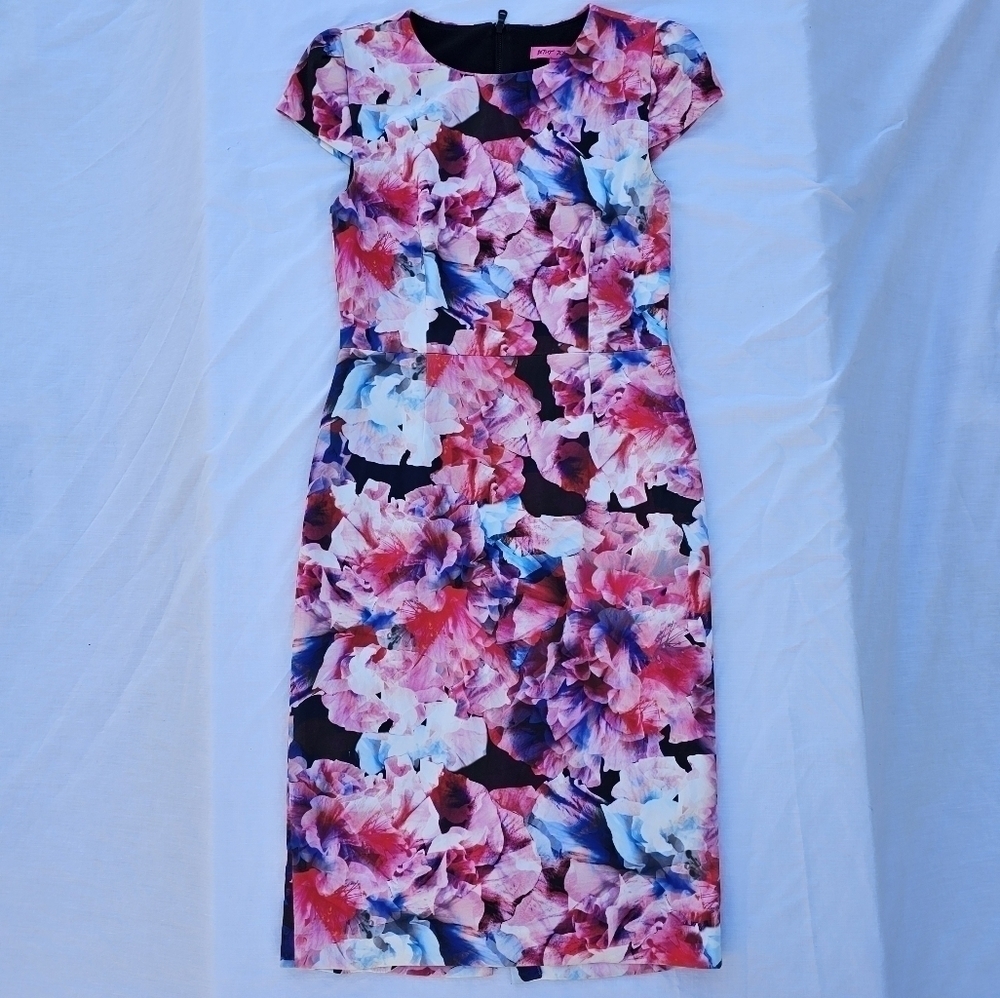 Betsey Johnson Cap Sleeve Floral Midi Sheath Dress size 6.